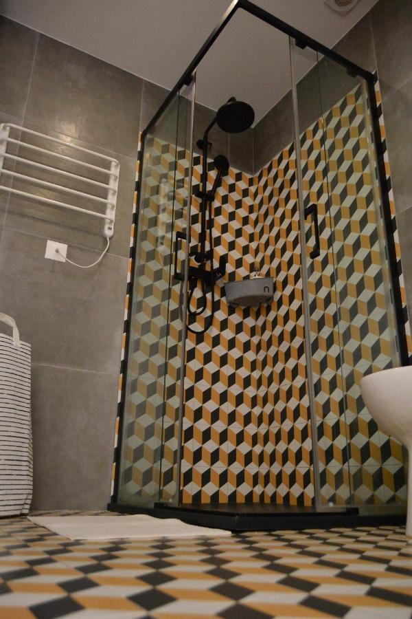 Hotel S - Alojamento Local คาสโตร เวร์เจอ ภายนอก รูปภาพ