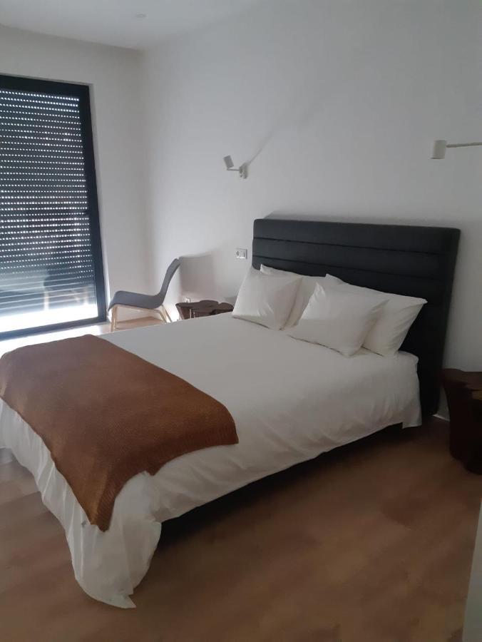 Hotel S - Alojamento Local คาสโตร เวร์เจอ ภายนอก รูปภาพ