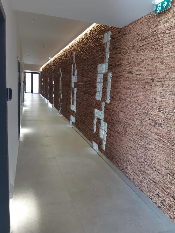 Hotel S - Alojamento Local คาสโตร เวร์เจอ ภายนอก รูปภาพ
