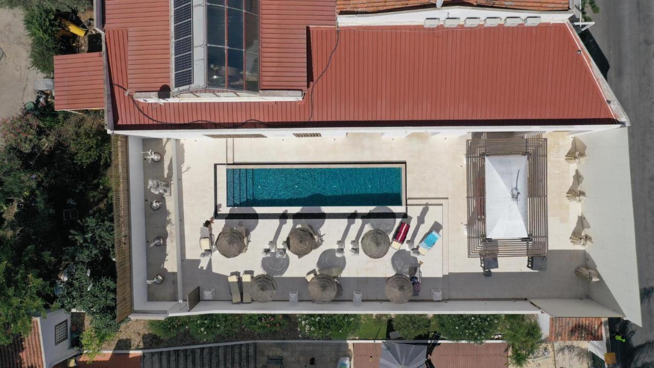 Hotel S - Alojamento Local คาสโตร เวร์เจอ ภายนอก รูปภาพ